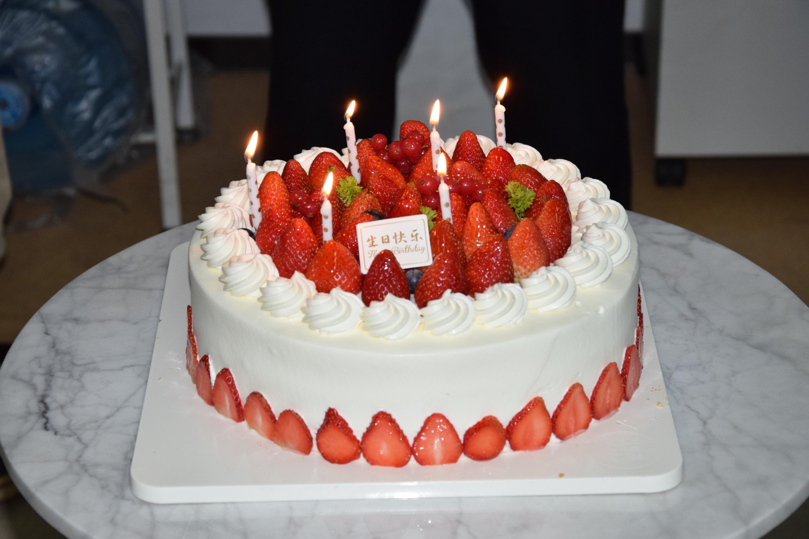 艺彩精英绘佳绩，行笔走墨书流年。 | 东方艺彩12月生日会